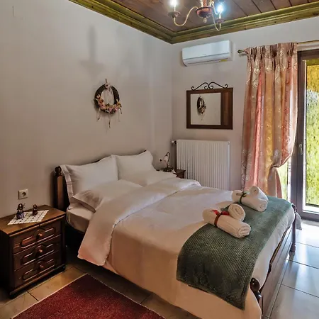 Atrapos Semesterbostad *