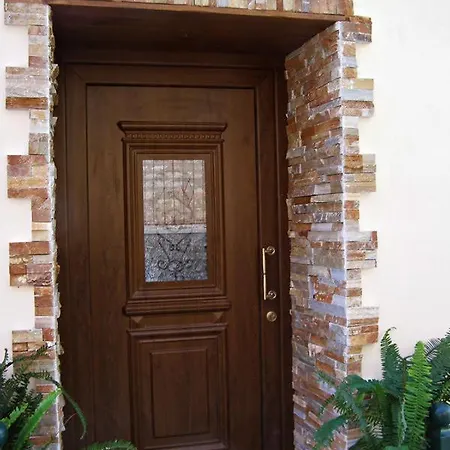 Semesterbostad Atrapos *